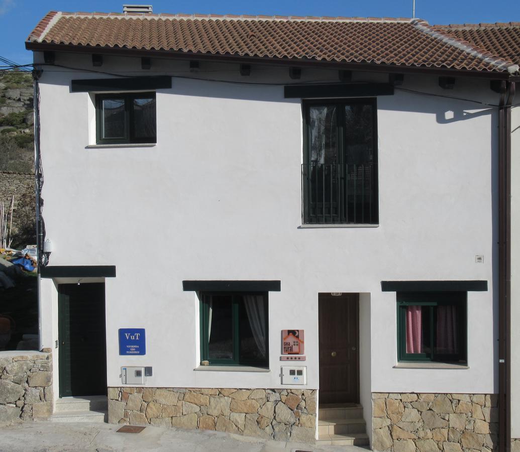El Huertecito Guest House Наваредонда де Гредос Екстериор снимка